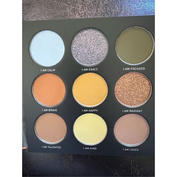 Morphe Ashley strong affirmation magic artistry palette - Picture 4 of 7